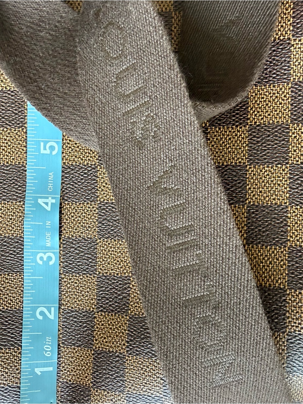 Louis Vuitton travel luggage bag with rolling wheels Authentic Retail 3800$ - Picture 10 of 15